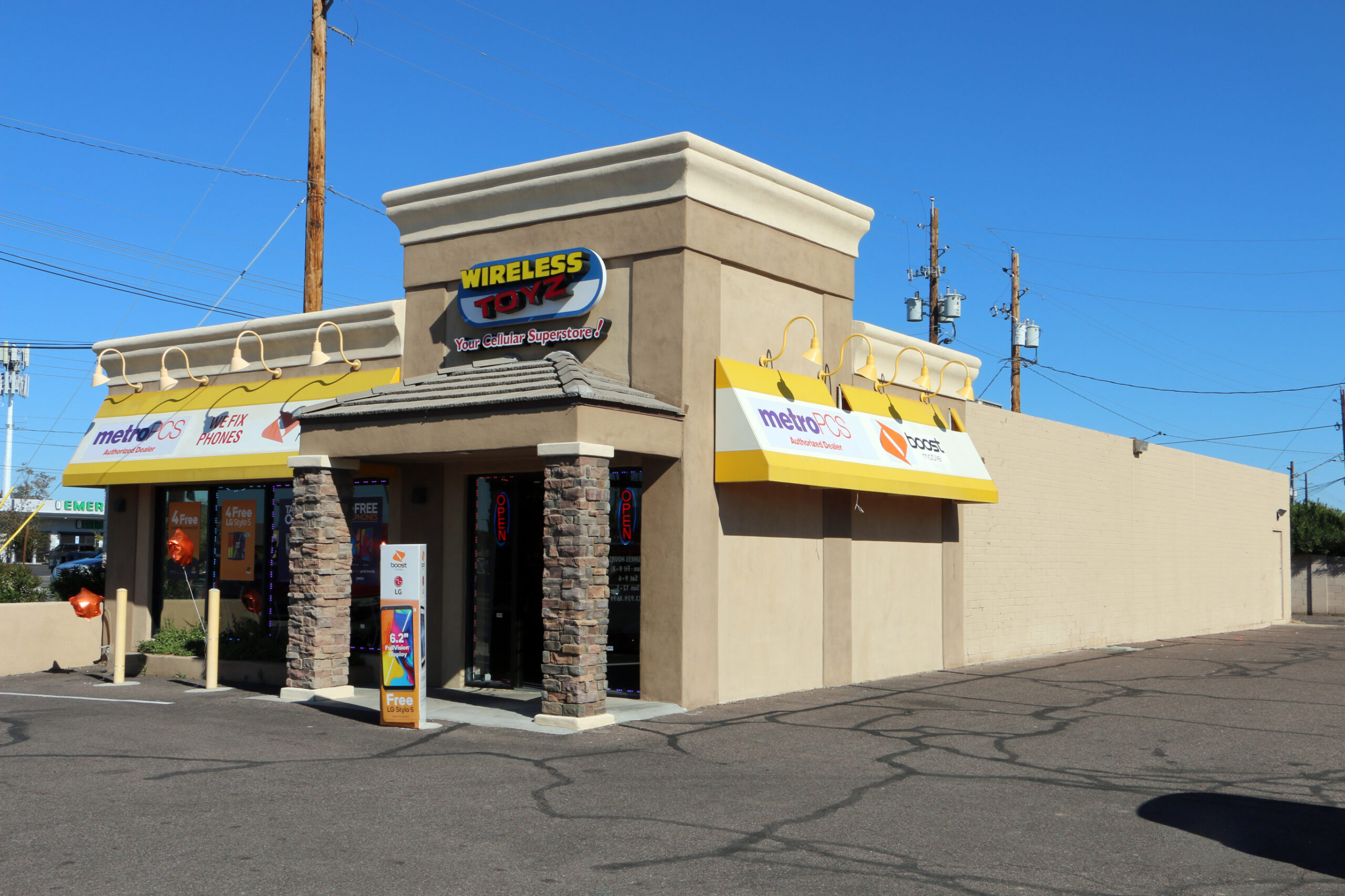 8945 N. 43rd Ave. | REIN & GROSSOEHME Commercial Real Estate - Phoenix ...